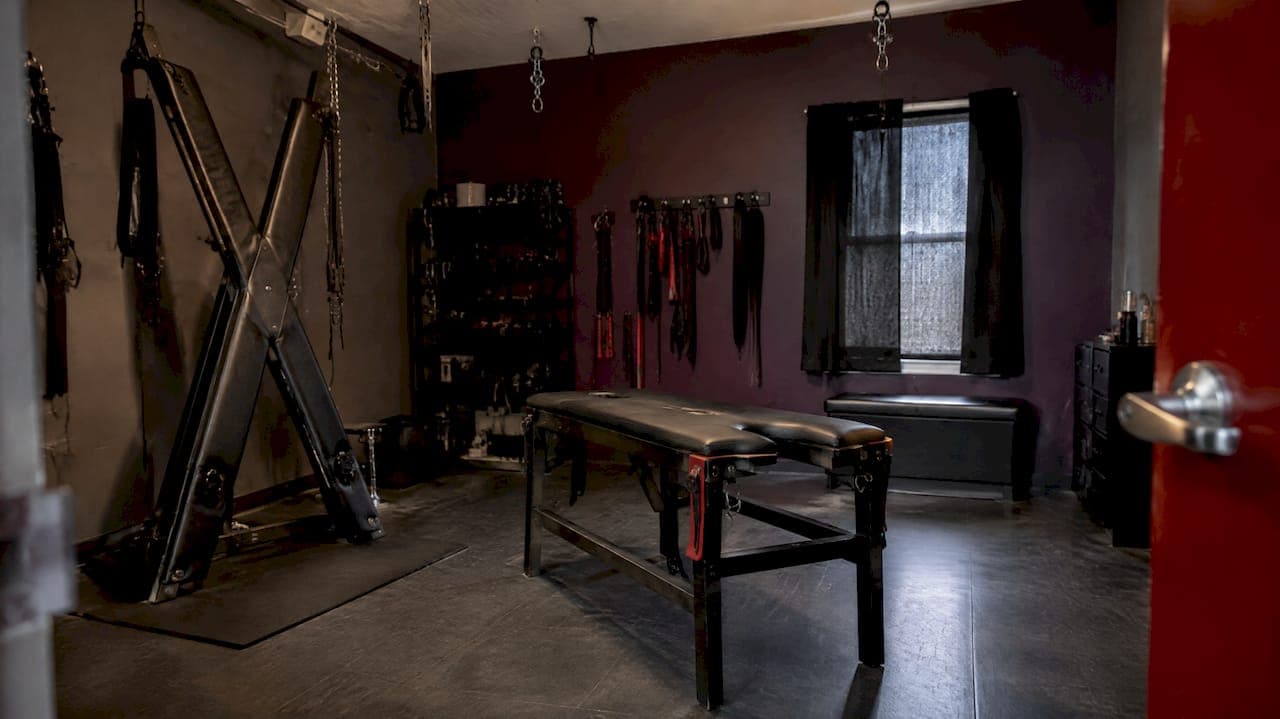 Dungeon Rental Rules: What to Know Before You Book
